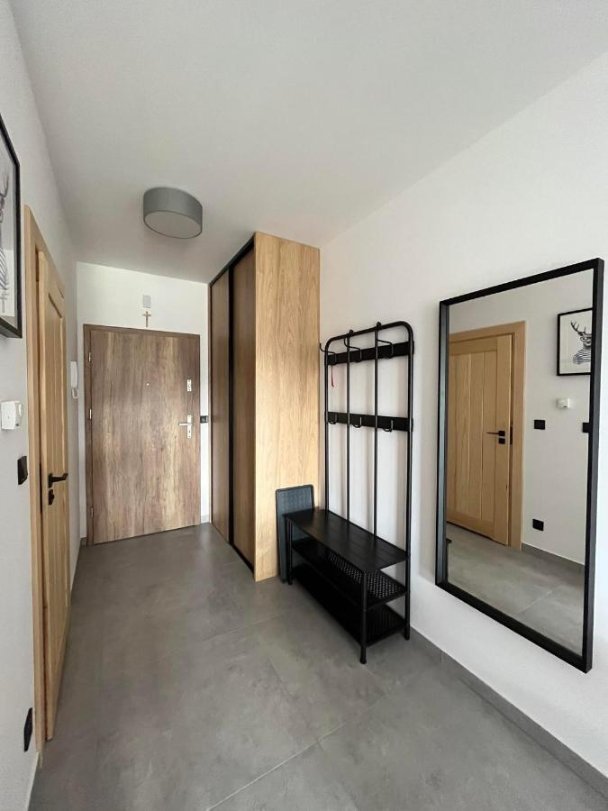 Apartament W Dolinie Sanu レスコ エクステリア 写真